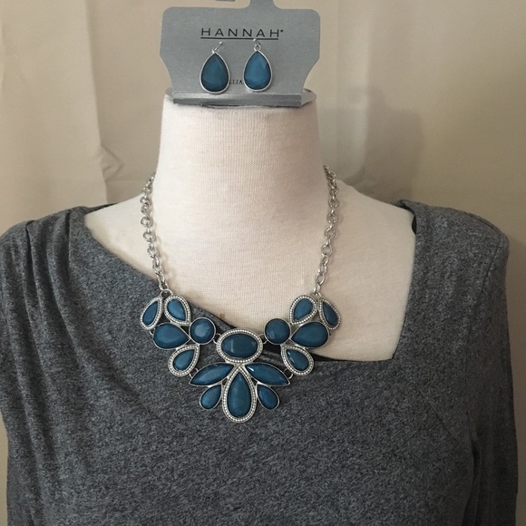 Hannah Necklace and Earrings set - Picture 3 of 5
